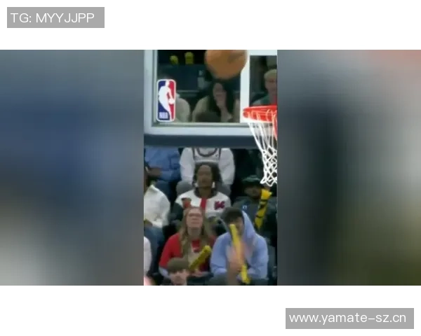 斯潘塞三分命中后向勇士替补席比钱手势库里转发引热议